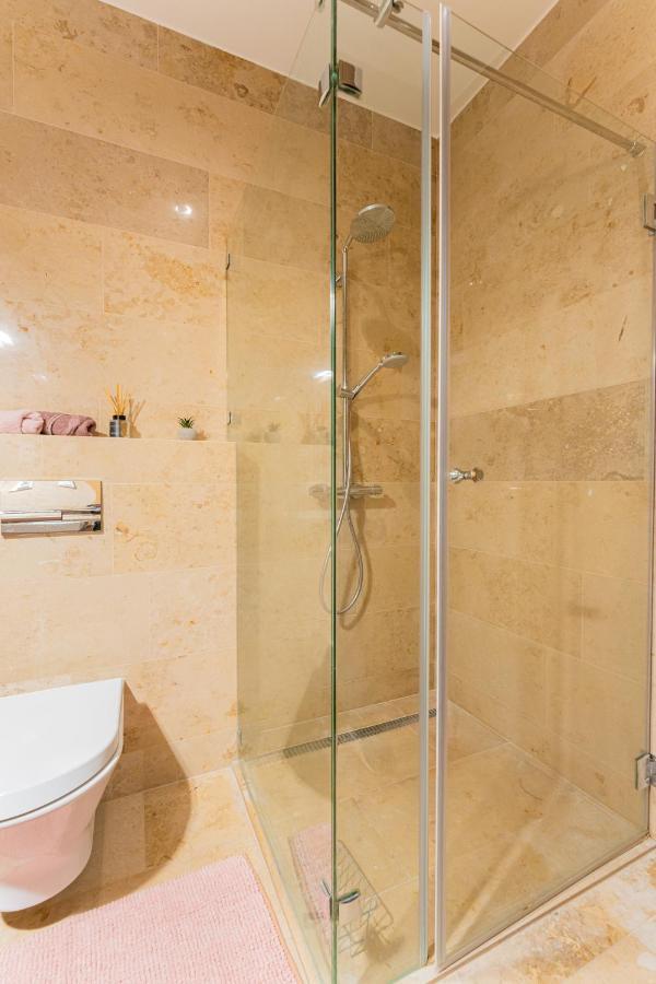 Rose Lux Residence Budapest Eksteriør billede